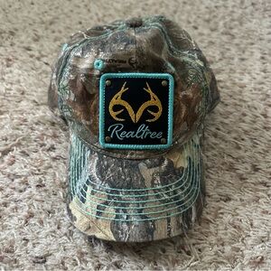 NWOT - Women's - OSFM - Realtree - Hat/Cap - Edge Camo - Embroidered Patch